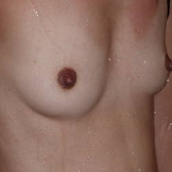 Very small tits of my wife - jackiet
