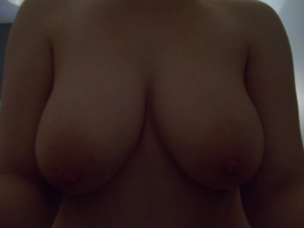 Pic #1 My large tits - bignips