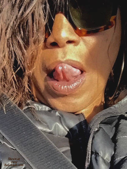 Pic #1Out And About In NYC - Close-ups, Ebony