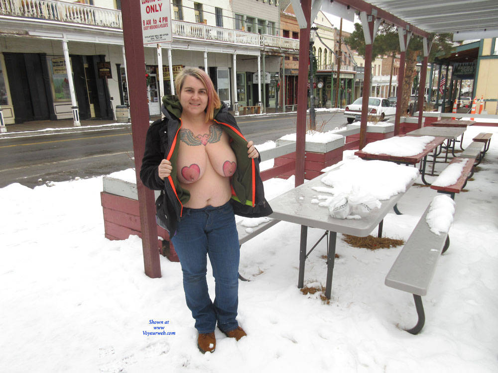 Pic #1 BBW Outdoors - Big Tits, Flashing, Public Exhibitionist, Public Place, Bbw