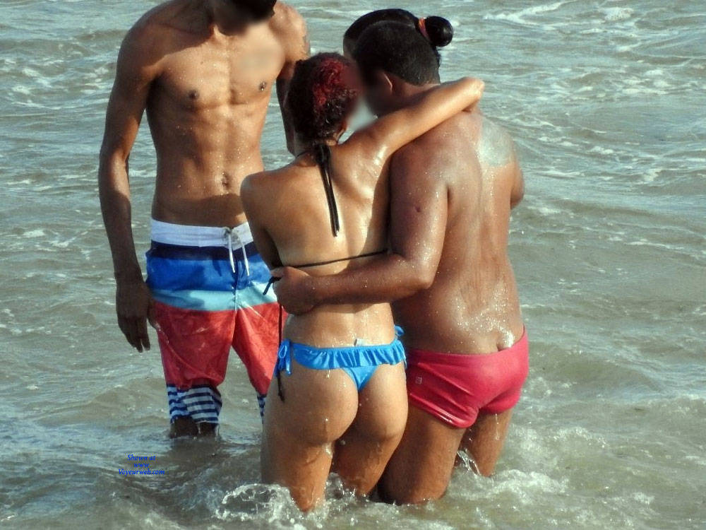 Pic #1 Friends In Janga Beach, Brazil - Beach Voyeur