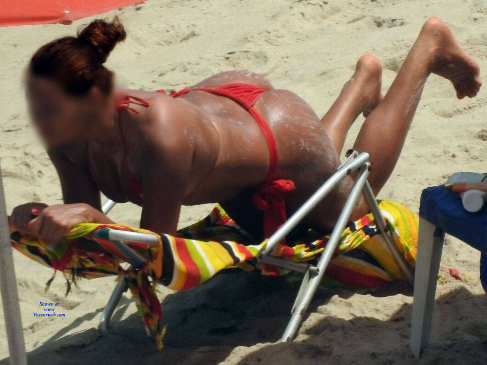 Pic #1Delicious Ass In Janga Beach - Beach Voyeur