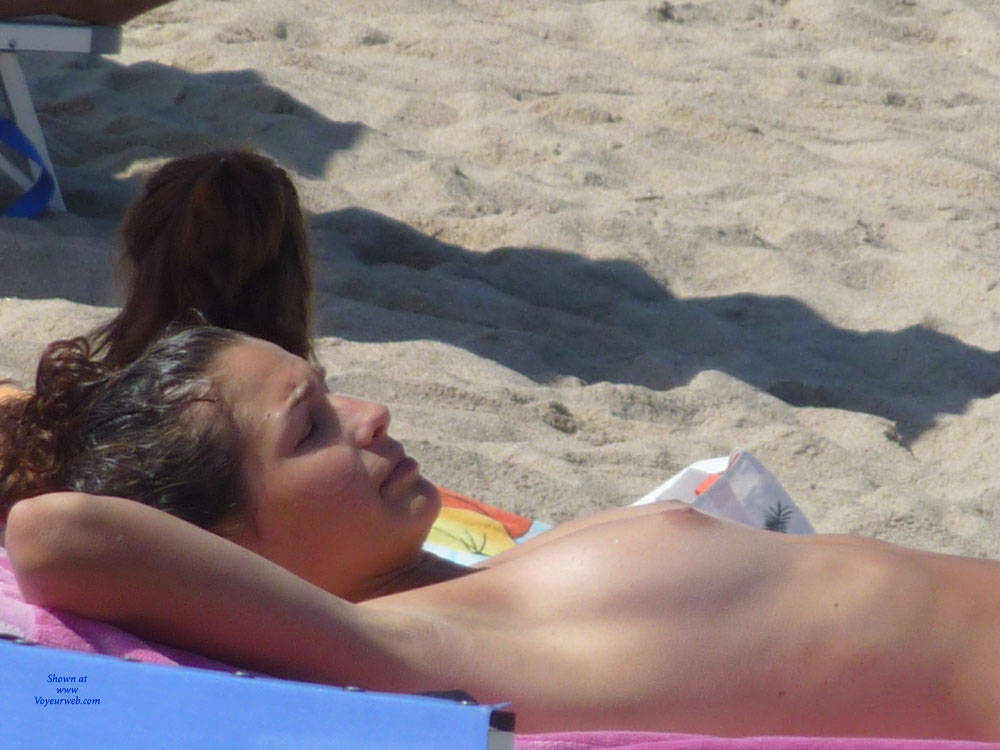 Pic #1Nikita Topless In Isola Rossa - Beach