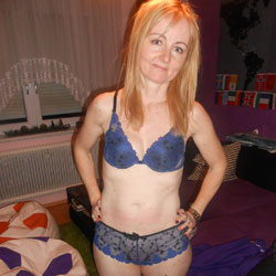 Hot Blue Lady - Lingerie, Redhead