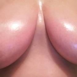 Very large tits of my girlfriend - Staci