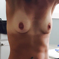 Pic #1 Sexy Wife - Medium Tits, Wife/wives, Sexy Wives