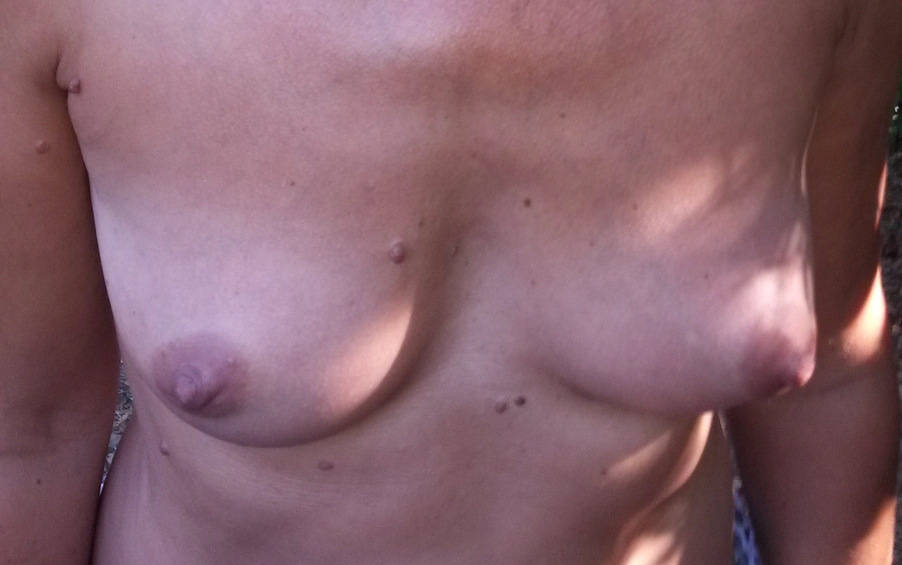 Pic #1 Small tits of my wife - Cloth