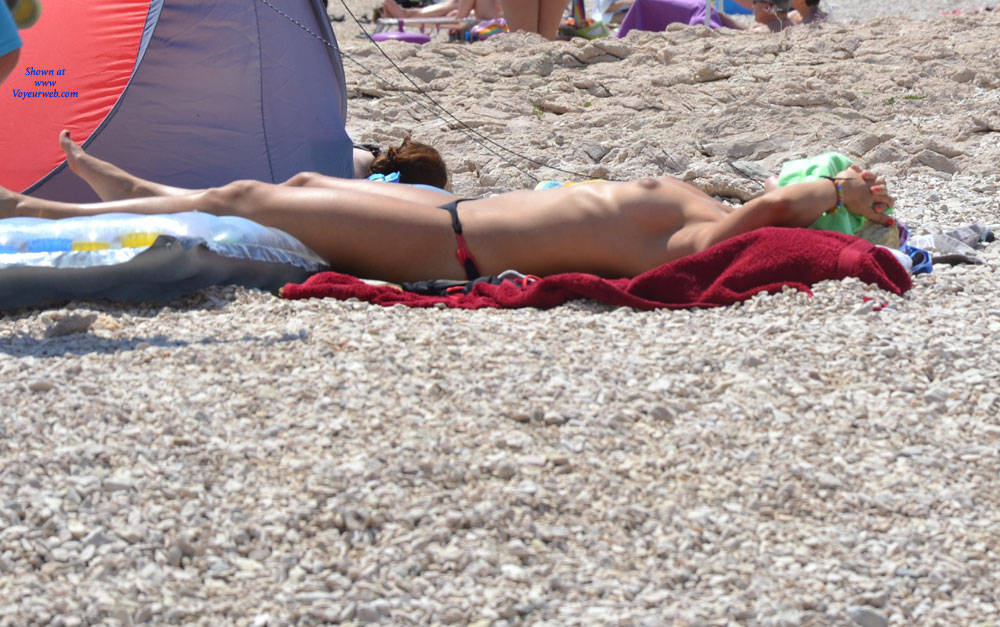 Pic #1Croatia - Beach Voyeur, Topless Girls