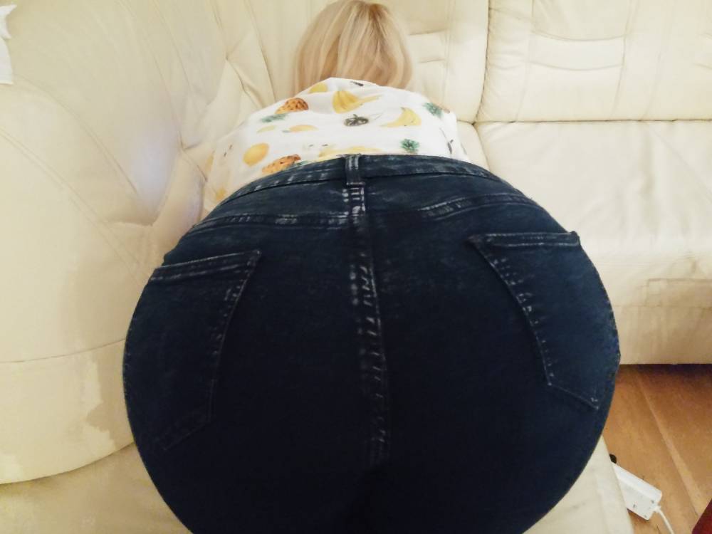 Pic #1 My wife's ass - Nastya