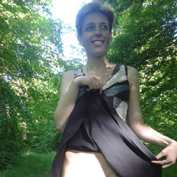 Pic #1 Sexy Woman Is Walking Without Panties - Pantieless Girls, Outdoors, Amateur, Shaved