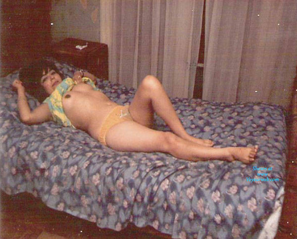 Pic #1Birthday Present - Nude Girls, Bush Or Hairy, Amateur, Gf