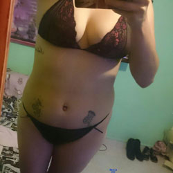 Pic #1 Jugando - Lingerie, Amateur
