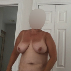 My medium tits - Ms Swinger
