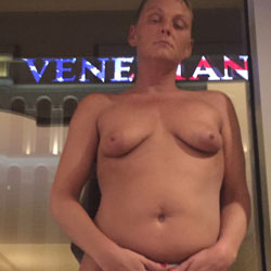 Pic #1 Vegas Trip - Mature, Wife/wives, Amateur