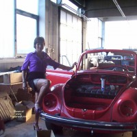 In The Car-garage , I Love My Old Red Car.<br />I Hope You Love Me.:-) And I Make You Hot.<br />Sorry For My Bed English