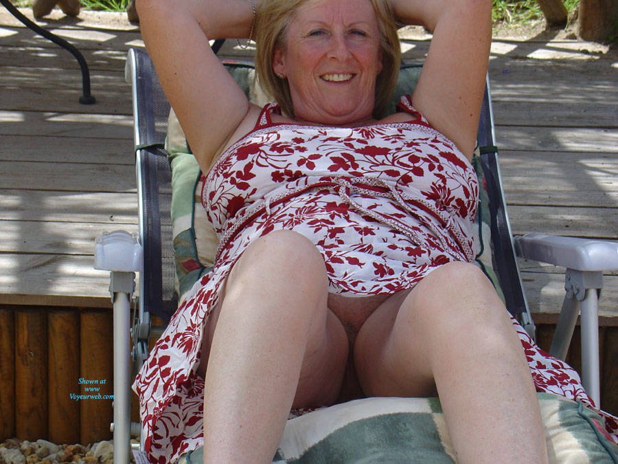Pic #1Public Upskirt - Mature, Outdoors, Shaved, Amateur, Pantieless Wives