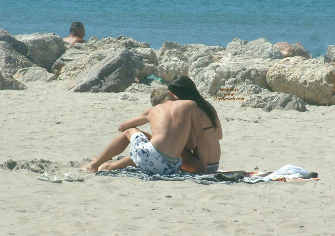 Pic #1I Love France - Beach Young Lovers
