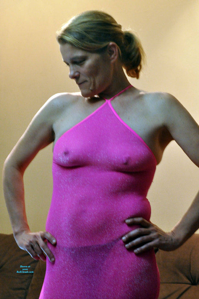 Pic #1Very Hot In Pink - See Through, Close-ups, Pussy, Amateur