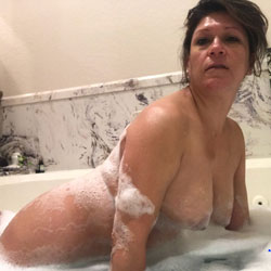 Melissa's Bathroom Collection - Nude Girls, Big Tits, Brunette, Shaved, Close-ups, Amateur