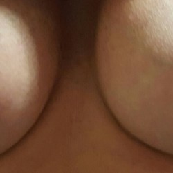 Large tits of my girlfriend - PLDM52