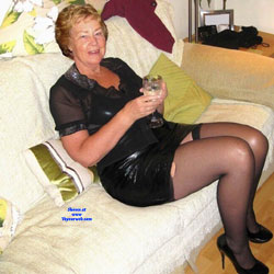 Cathy Blowjob Rubber Slut Granny - High Heels Amateurs, Lingerie, Mature, Redhead, Dressed, Granny