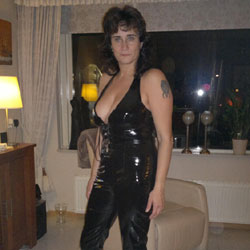 Pic #1 Milf Big Pussy Long Lips - Big Tits, Brunette, Mature, Wife/wives, Amateur