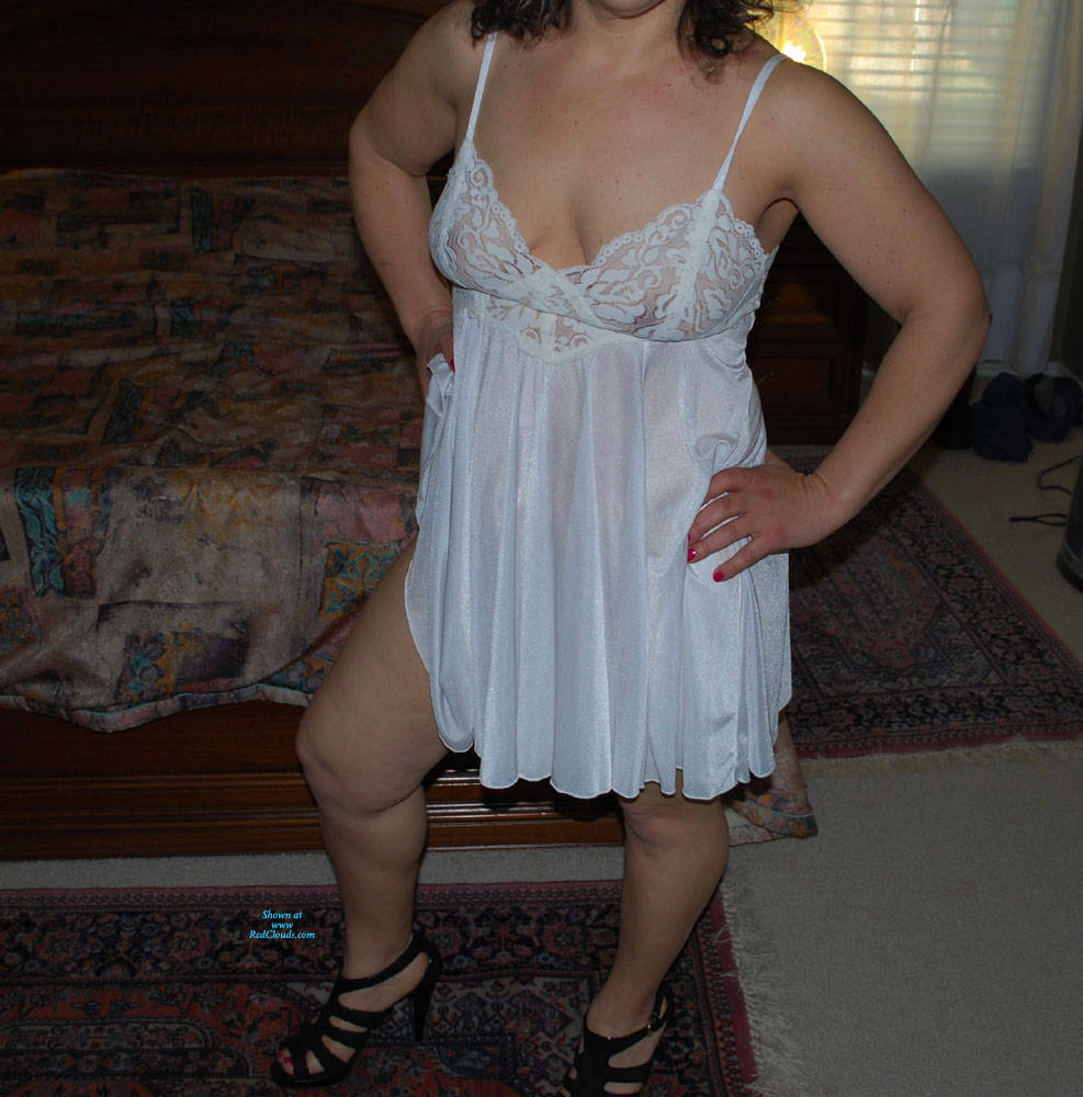 Pic #1Evening Gown - Wives In Lingerie, Amateur