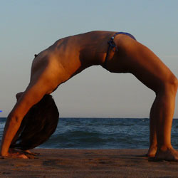 Nude Beach Shot - Topless Girls, Beach, Brunette, Outdoors, Amateur, Mature