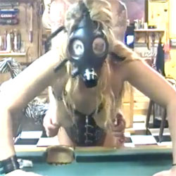 Daizy Getting Fucked In Gas Mask - Blonde, Amateur