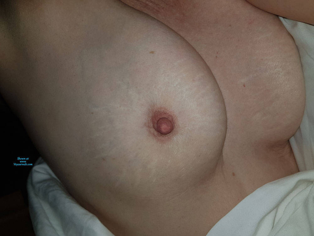 Pic #1Lazy Sunday Morning - Nude Wives, Big Tits, Bush Or Hairy, Amateur