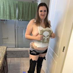 The Punisher - Brunette, High Heels Amateurs, Wife/wives