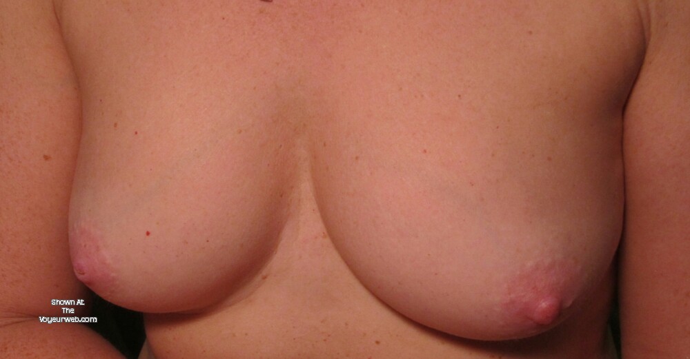 Pic #1 My small tits - Karen