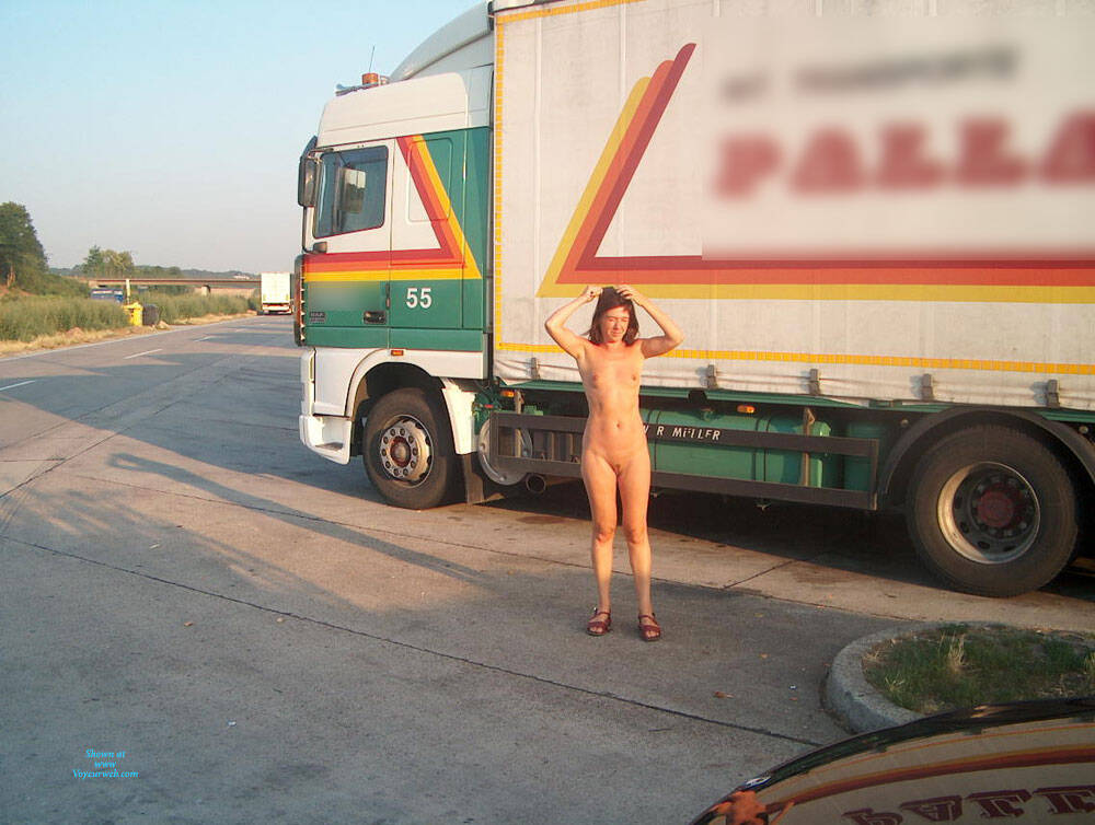Pic #1Open Mind - Nude Girls, Public Exhibitionist, Flashing, Outdoors, Public Place, Shaved, Amateur, Medium Tits