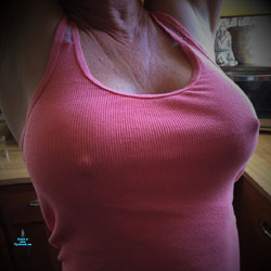 Pic #1 Braless Tank Top..... Legs Showoff... How FUNSIZE Says It - Nude Amateurs, Big Tits, Mature