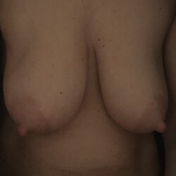 Medium tits of my wife - Joanna 