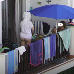 Pic #1 Voisine En Vacances - Outdoors, Voyeur