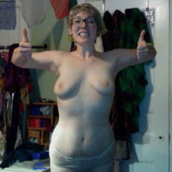 Pic #1 Hotwife Who Loves Showing Off Her Delicious Curves - Mature, Wife/wives, Amateur
