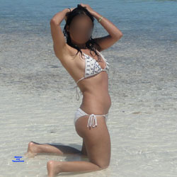 Pic #1 Bahamas Vacation - Beach, Brunette, Outdoors, Wife/wives, Amateur