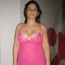 Pic #1 La Tetona - Big Tits, Brunette, Lingerie, Mature, Amateur