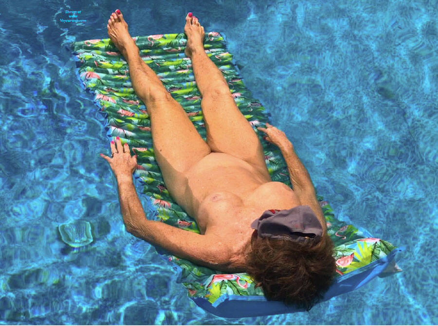 Pic #1 Senior Sex Pool 2 - Nude Amateurs, Big Tits, Brunette, Mature, Amateur