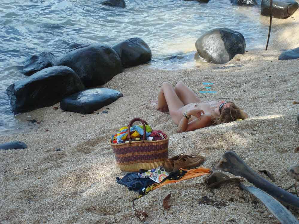 Pic #1 Nue sous le soleil ... - Amateur, Ass, Beach, Beach Pussy, Bent Over, Brunette, Cunt Pics, Firm Ass, Girls Stripping, Hanging Tits, Hard Nipples, Homemade Amateur, Lingerie, Natural Tits, Nature, Nude Amateurs, Nude Girls, Outdoors, Perky Boobs, Pussy