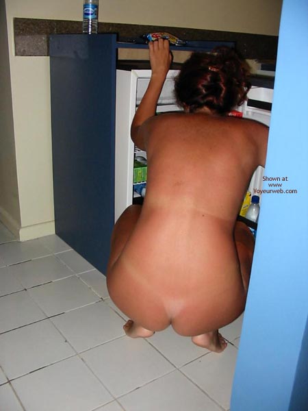 Pic #1 Portuguese Body Nude In The Kitchen