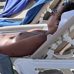 Pic #1 Women from the beaches of Spain