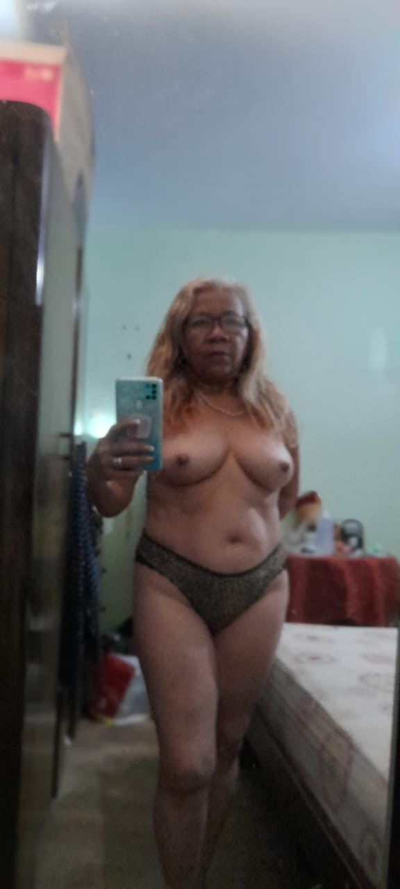 Pic #1 La costurera 4