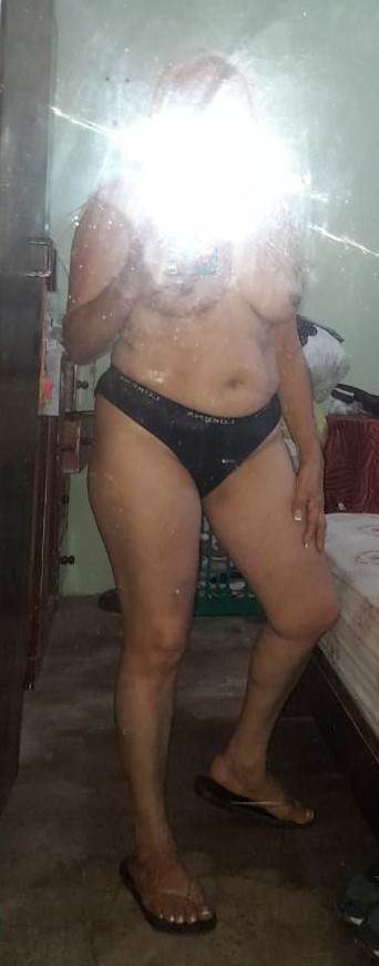 Pic #1 La costurera 7