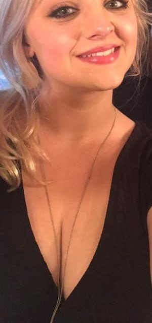 Pic #1 Blonde Milf huge tits