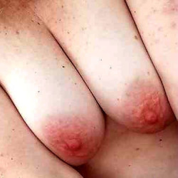 Medium tits of my girlfriend - Beth A