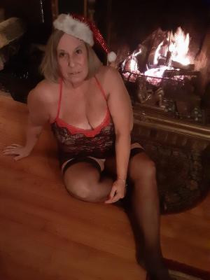 Pic #1 fireplace Christmas