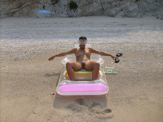 Pic #1Cristina Have Fun On The Beach!