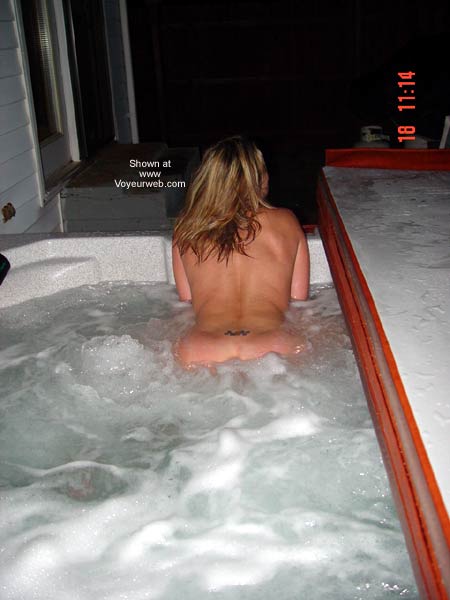 Pic #1Fun in The Hot Tub